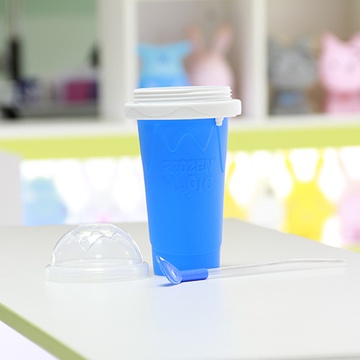 扭扭捏捏冰沙杯哪种好 美国zoku冰沙奶昔杯牌